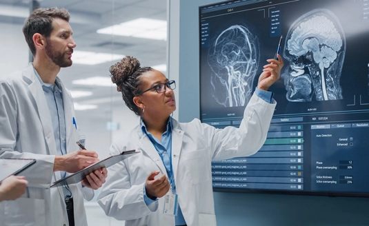 GROUP PRESENTATION TRAINING ACCELERATES YOUR SKILL DEVELOPMENT